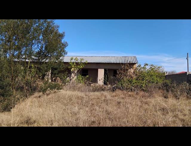 10 BEDROOM APARTMENT FOR SALE IN MTHATHA RURAL